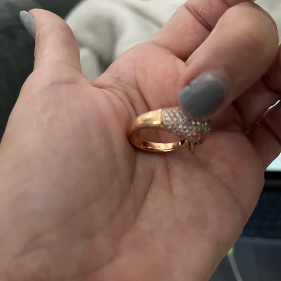 Diamond, 18K gold, and tsavorite garnet ring by Modani Jewels - Picture 12 of 13